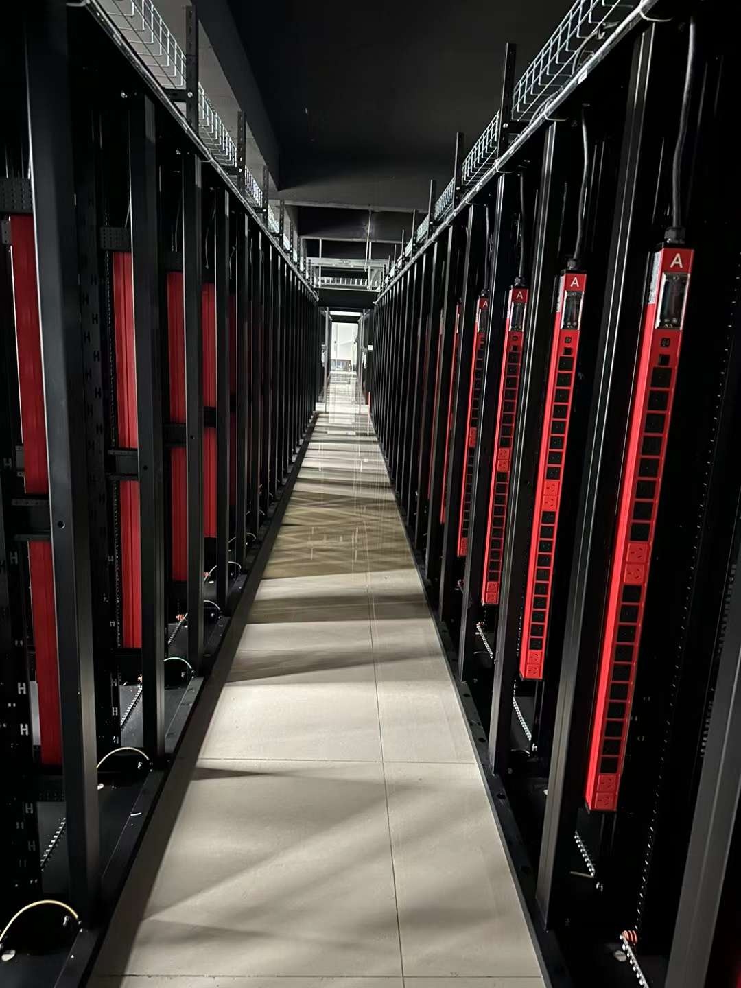 什么是数据中心IDC机房？未来发展如何？